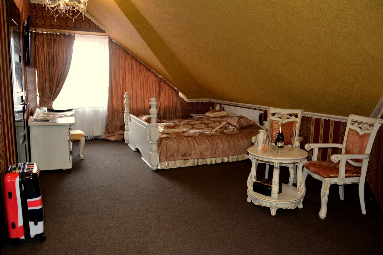 Golden Palace Dubove المظهر الخارجي الصورة