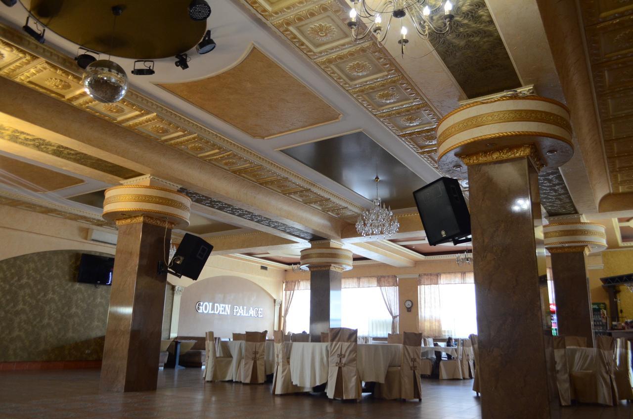 Golden Palace Dubove المظهر الخارجي الصورة